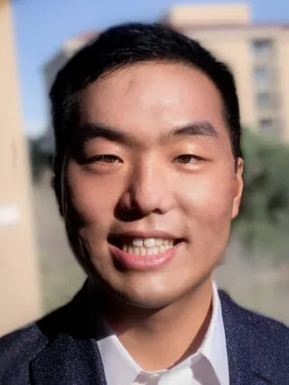 Hongseok Namkoong.jpg